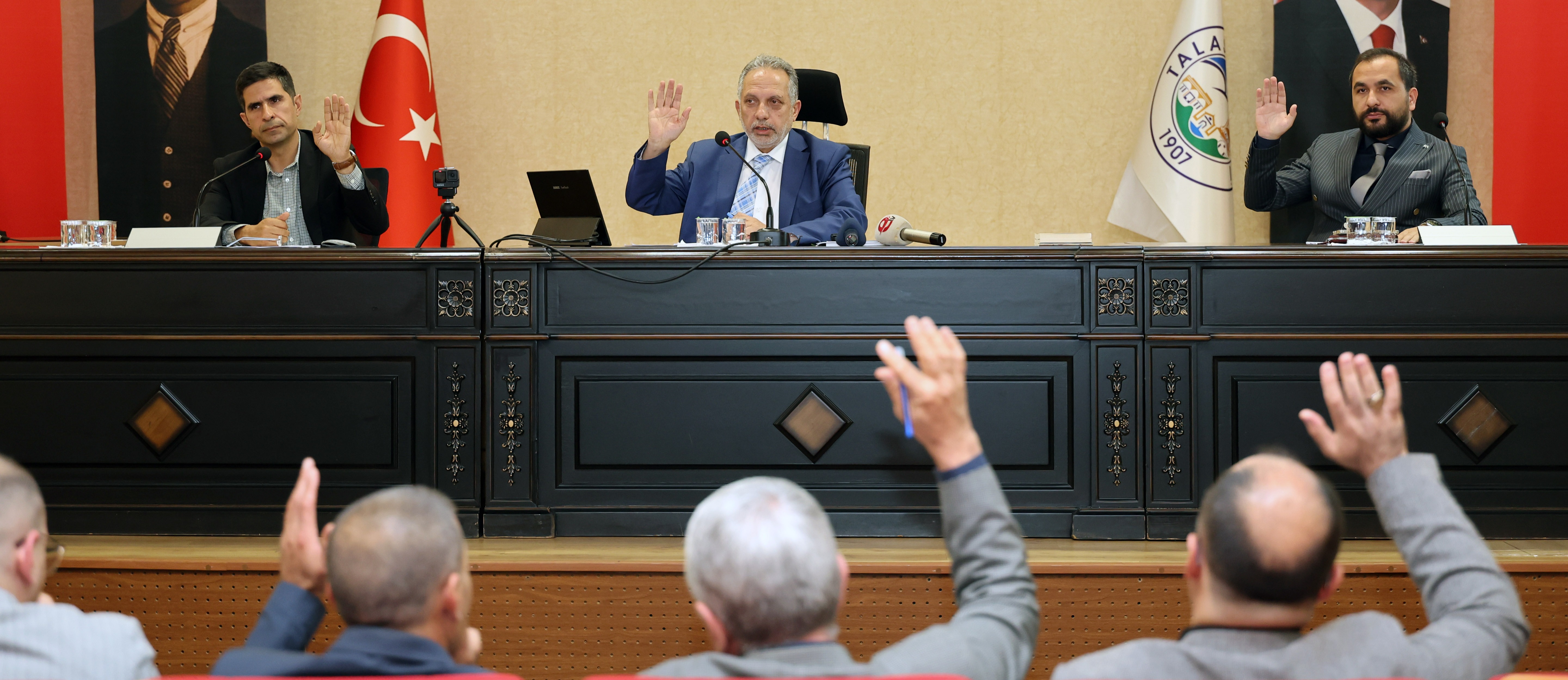 TALAS MECLİSİ'NDEN SPOR ADAMLARINA VEFA