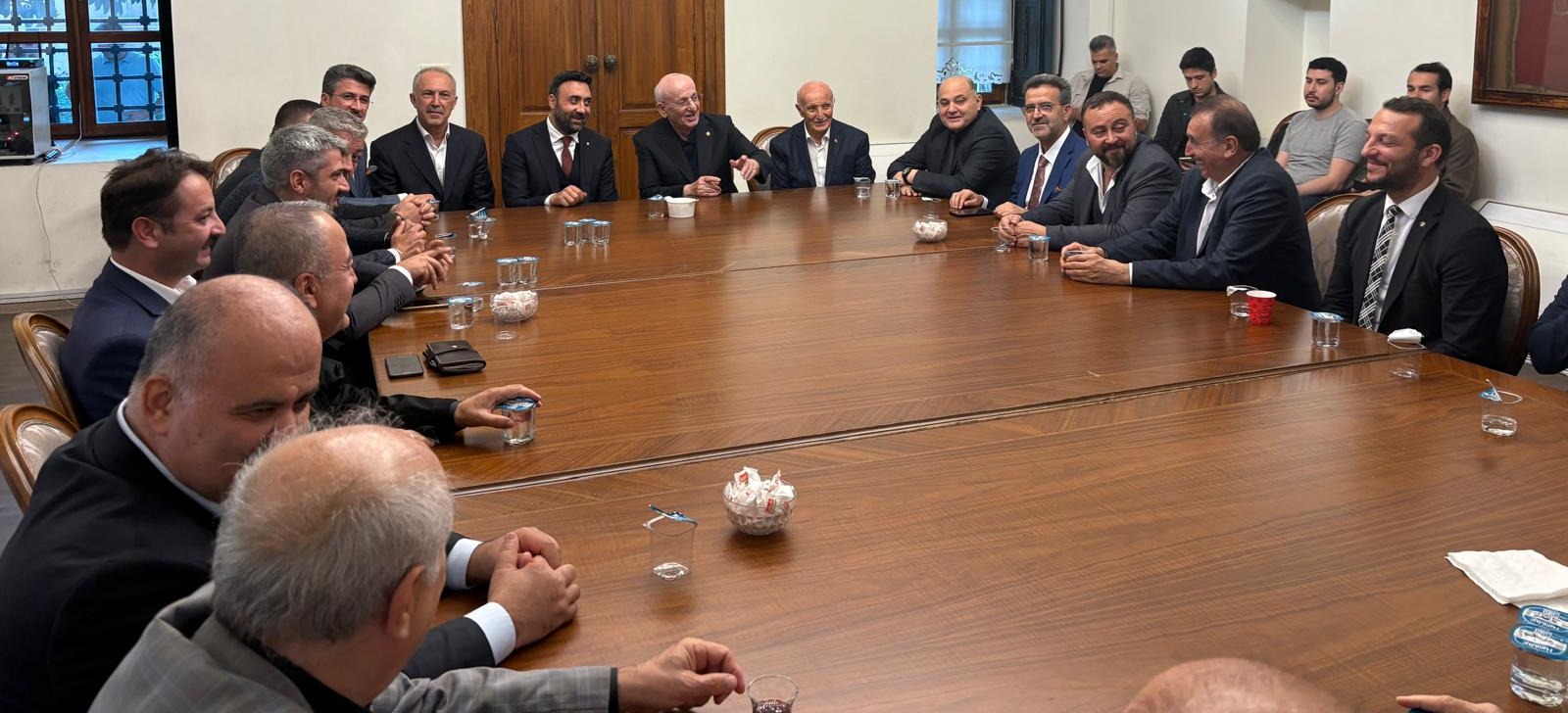 BİRLİK VAKFI’ndan GENEL MERKEZ’e ZİYARET