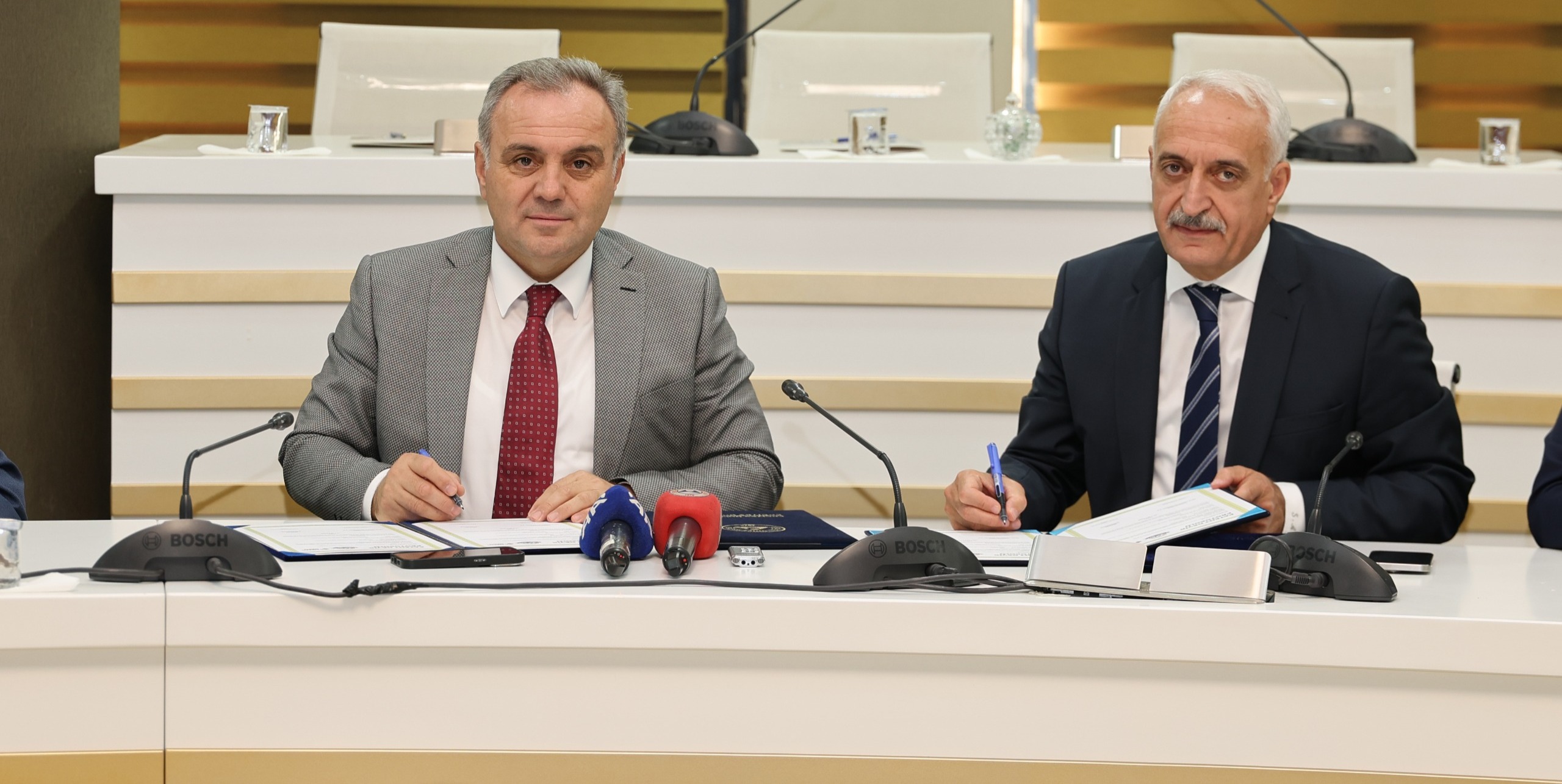 ERÜ 4 Patenti Devretti