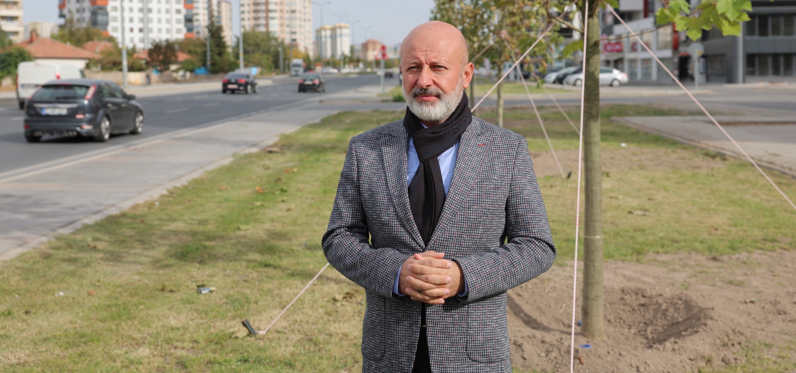 “KOCASİNAN’I YEŞİLLE DONATIYORUZ, TÜRKİYE’YE ÖNCÜLÜK EDİYORUZ!”