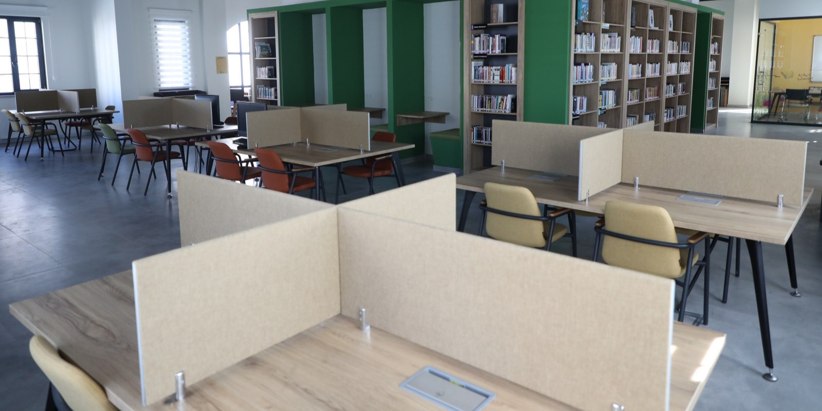 ESENTEPE'DE GENÇLERİN MERAKLA BEKLEDİĞİ AKIL KÜPÜ KÜTÜPHANESİ AÇILIYOR