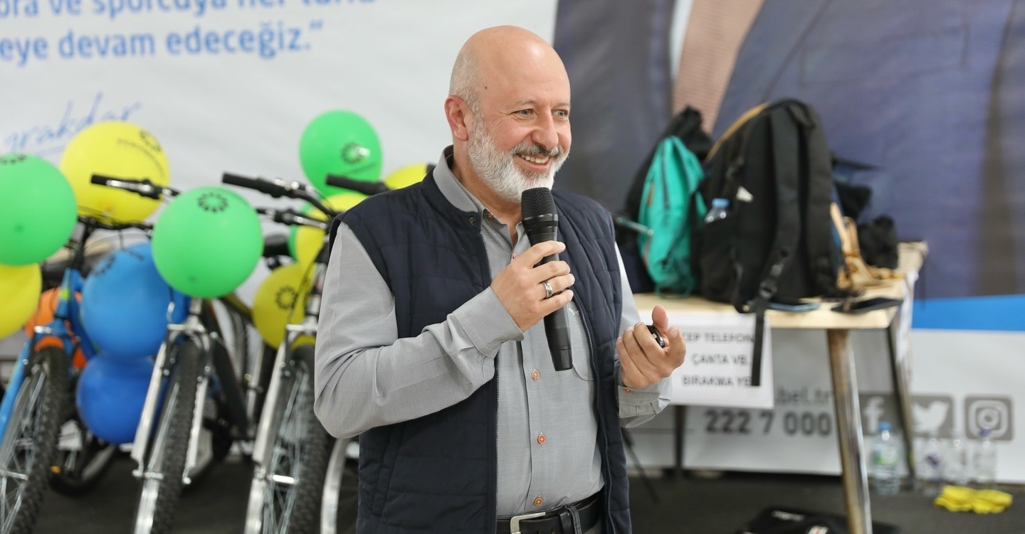 BAŞKAN ÇOLAKBAYRAKDAR, “GELECEĞİN LİDERLERİ YETİŞİYOR”