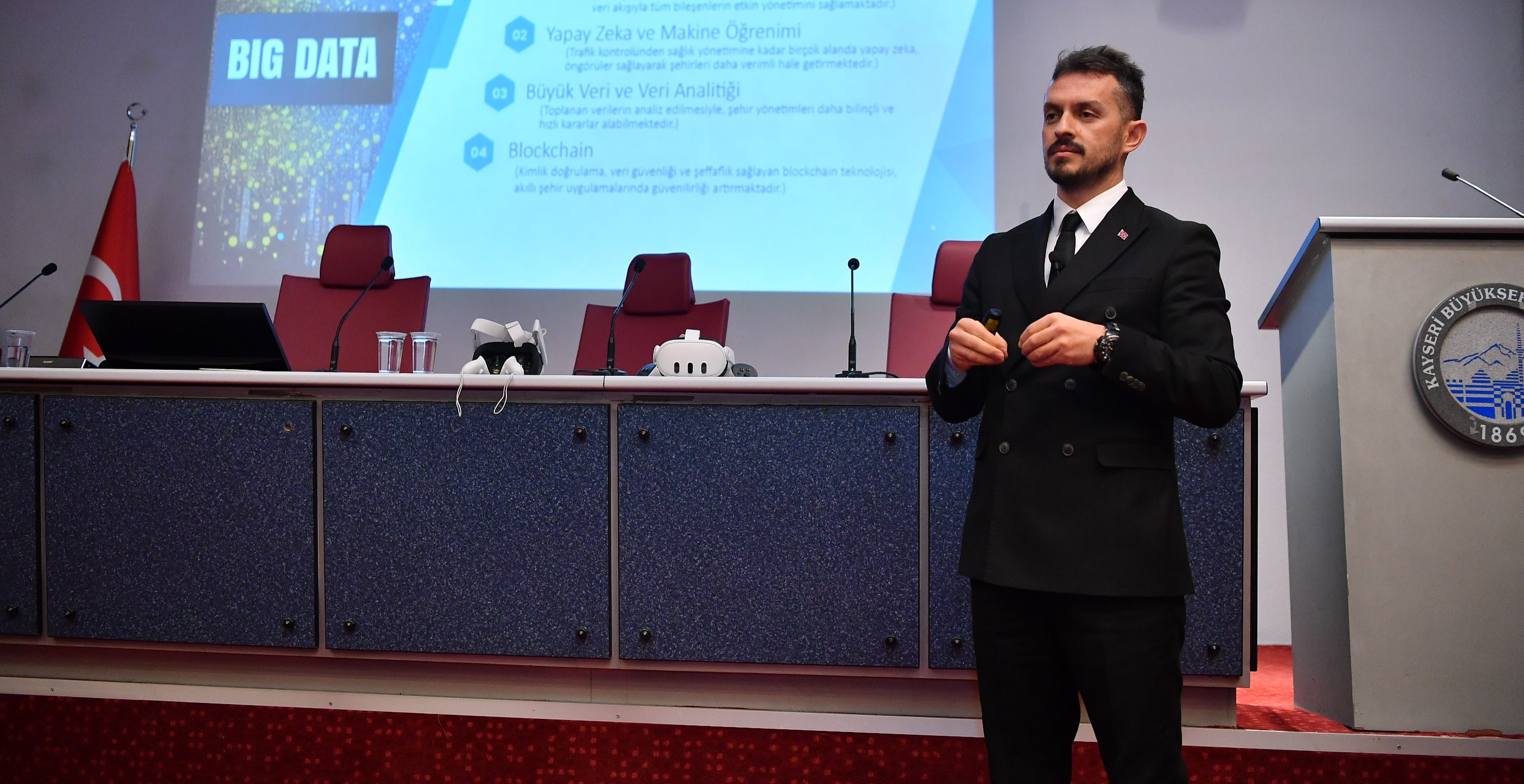 BÜYÜKŞEHİR’İN DİJİTAL HİZMETLERİ, KENT BİLGİ SİSTEMİ REHBERİ'NDE YER BULDU