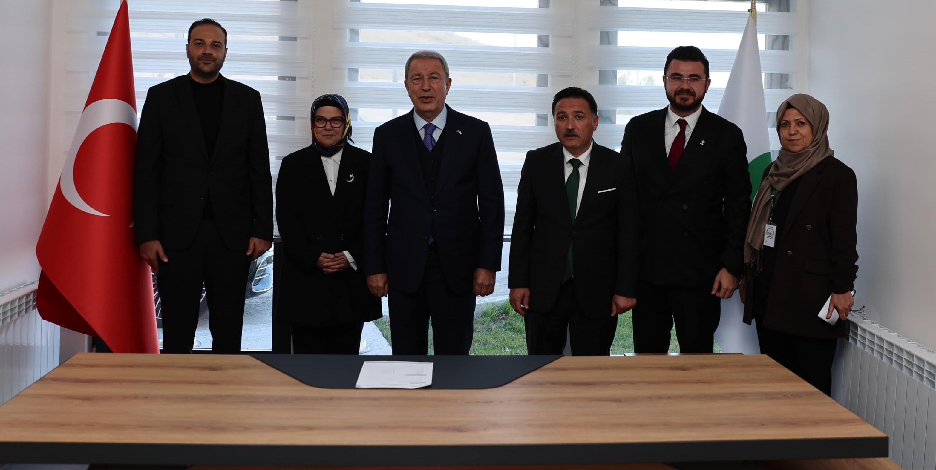 TBMM Milli Savunma Komisyonu Başkanı Hulusi Akar’dan Yeşilay’a Destek Ziyareti ve Üyelik  
