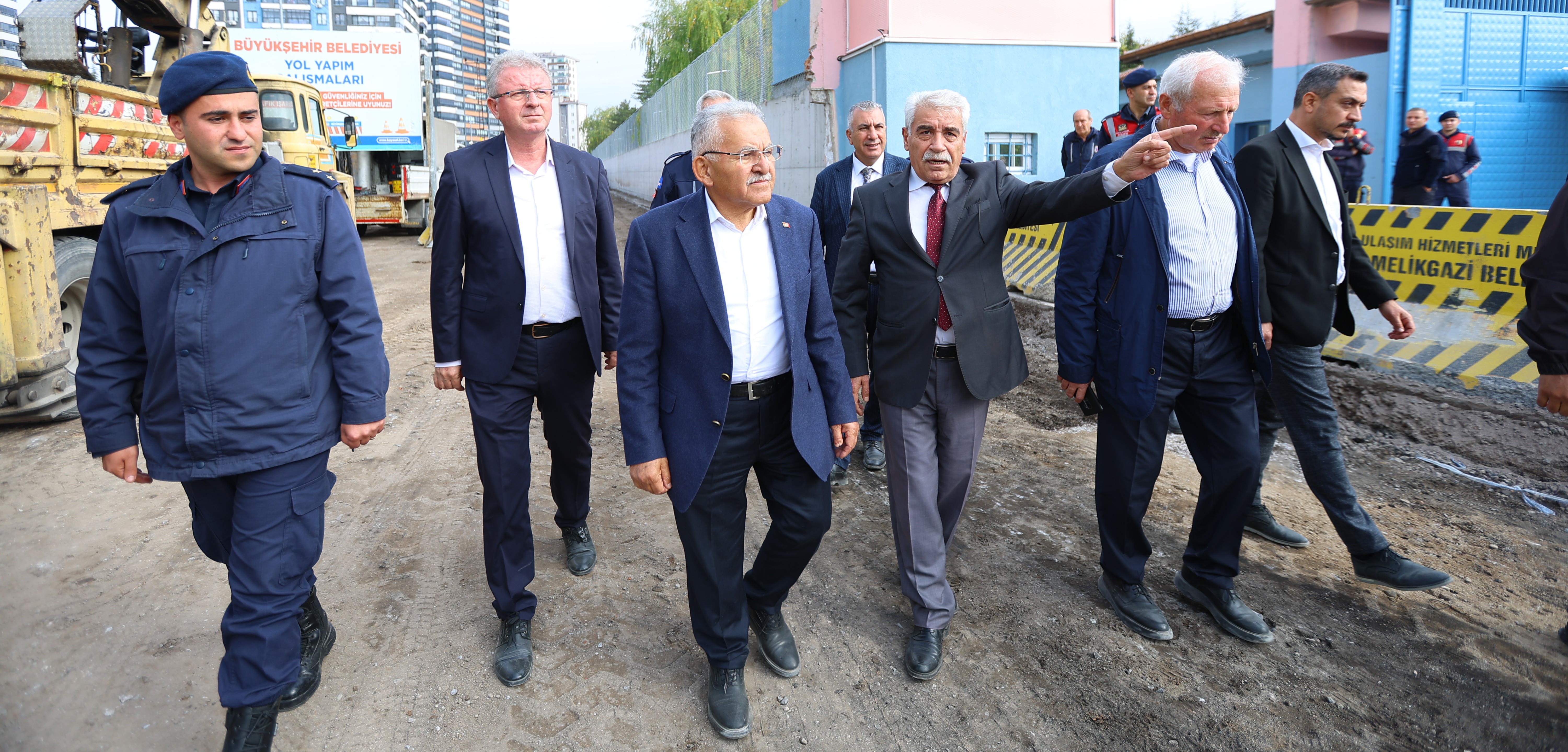 BAŞKAN BÜYÜKKILIÇ: “KARTAL KAVŞAĞI’NA ALTERNATİF YOLLARI AÇIYORUZ”