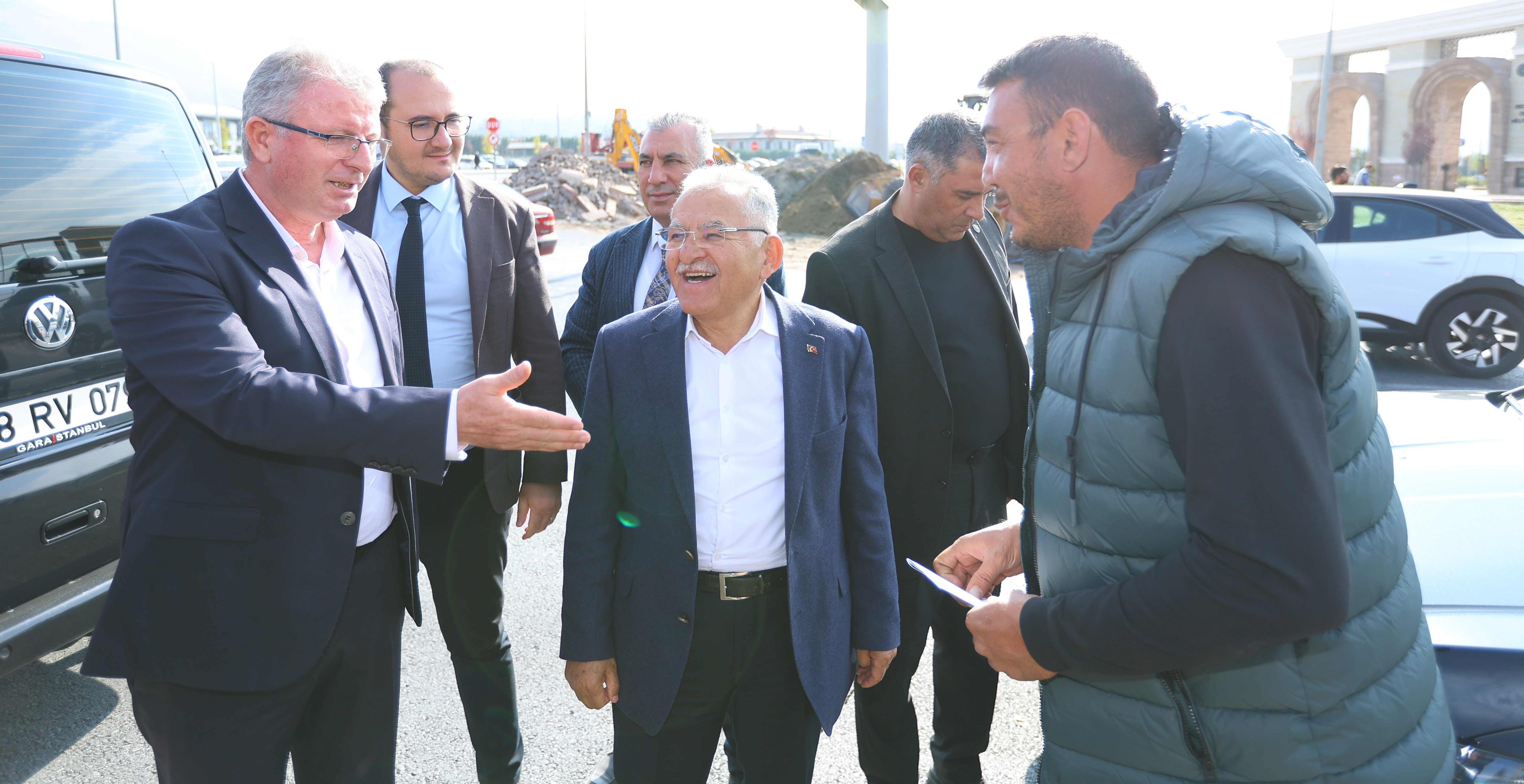 BAŞKAN BÜYÜKKILIÇ, TALAS BULVARI ERÜ KAVŞAĞI’NDAKİ DÜZENLEME ÇALIŞMALARINI İNCELEDİ