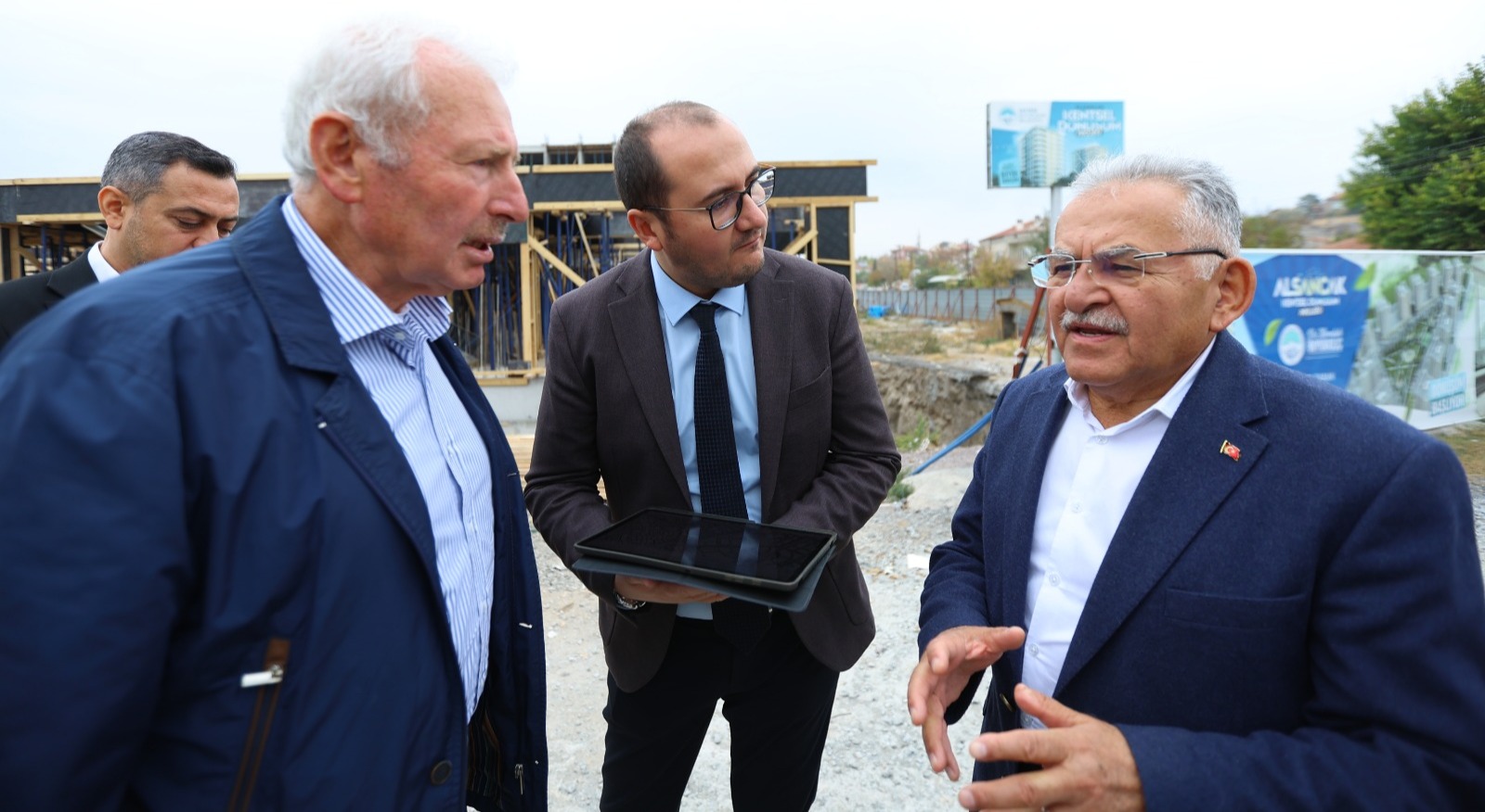 BAŞKAN BÜYÜKKILIÇ’TAN ALSANCAK’TA 400 MİLYON TL’LİK DEV DÖNÜŞÜM HAMLESİ