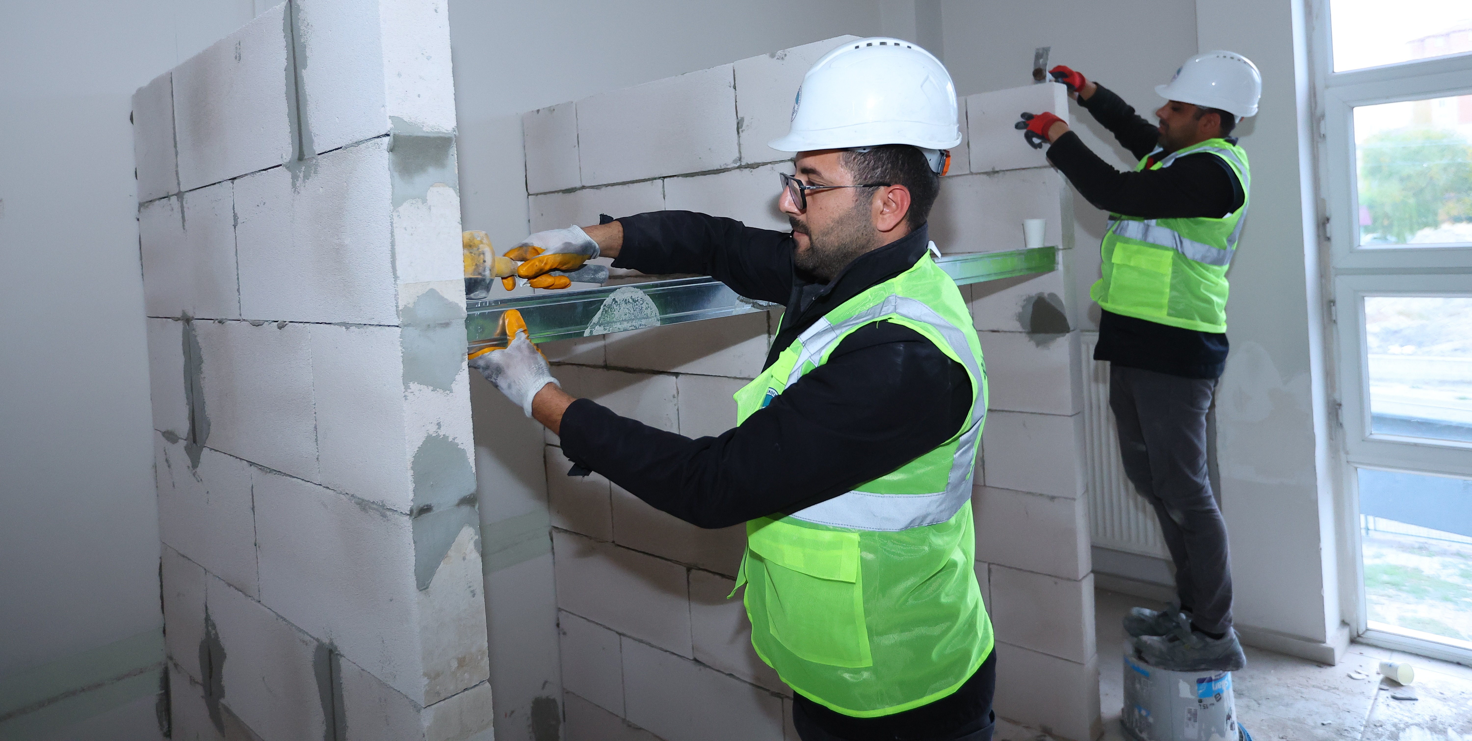 BÜYÜKŞEHİR’DEN YEŞİL MAHALLE SOSYAL TESİSLERİ’NDE İYİLEŞTİRME ÇALIŞMASI