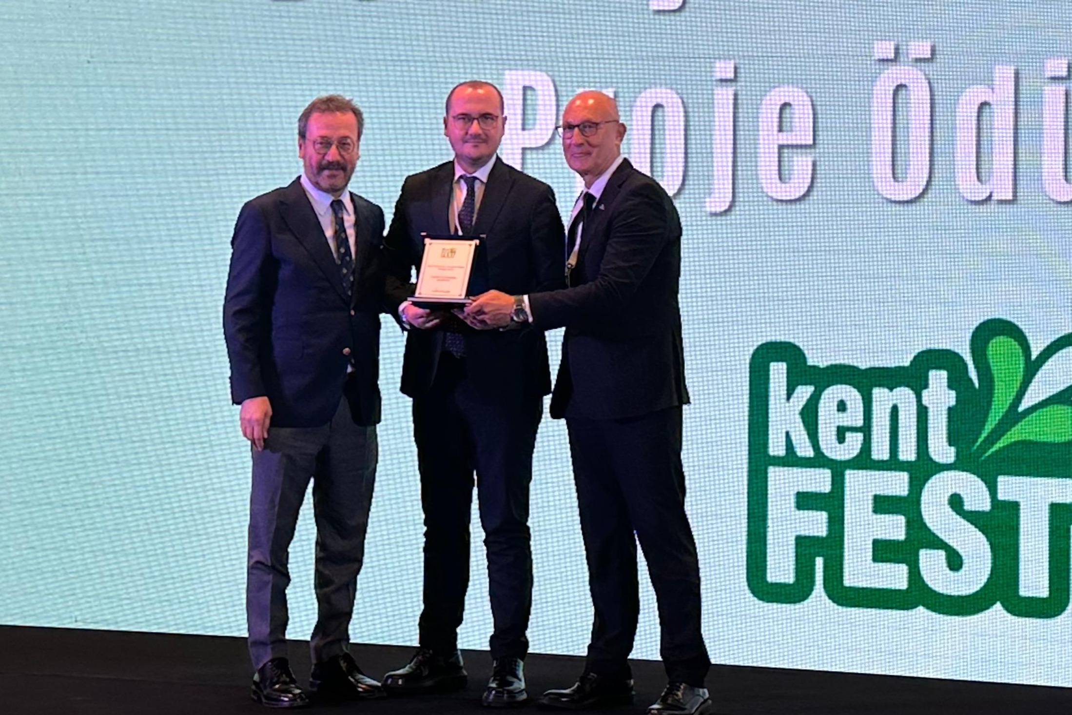 KAYSERİ BÜYÜKŞEHİR BELEDİYESİ'NE "EN İYİ TARİHİ ALAN DÖNÜŞÜMÜ" ÖDÜLÜ