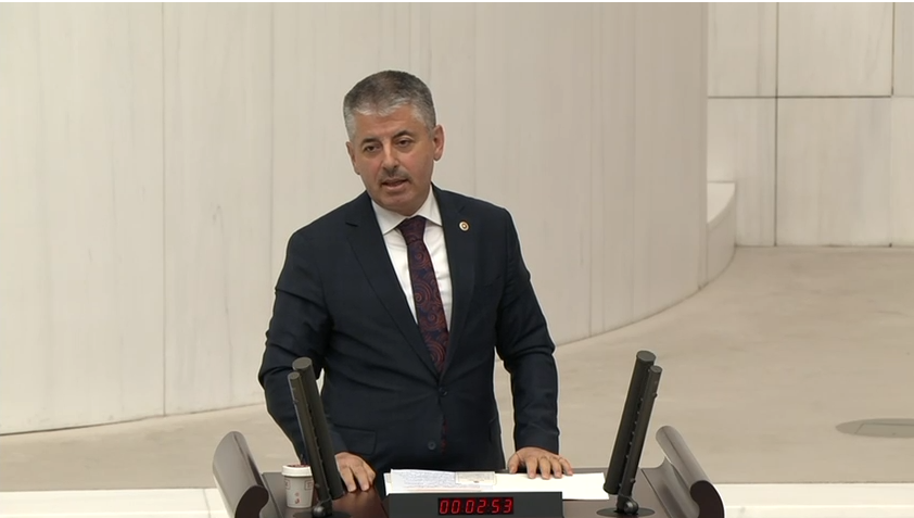 “Sosyal Medya Çıktı, Siyaset Bozuldu”