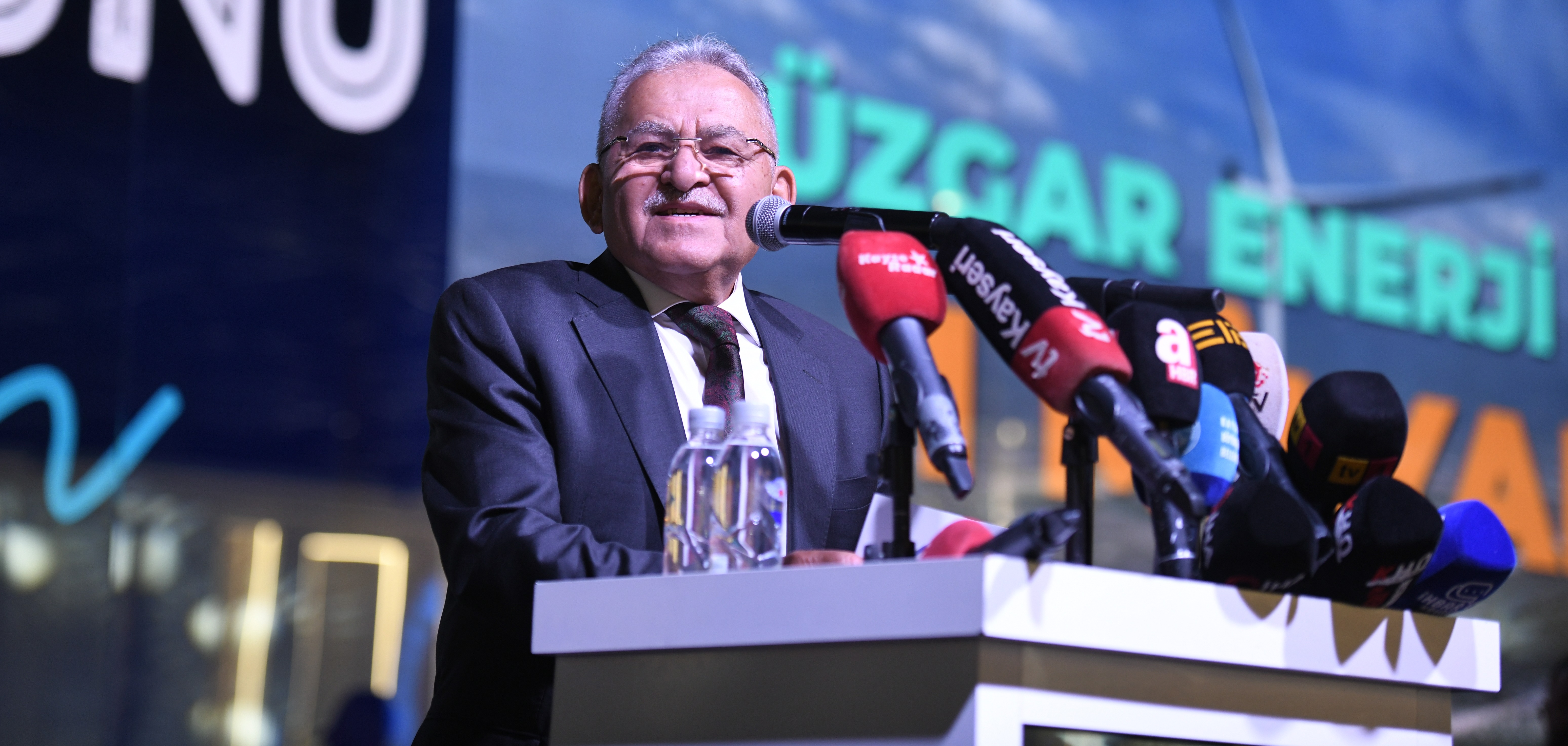 BAŞKAN BÜYÜKKILIÇ’TAN ÖĞRETMENLERE: “İYİ Kİ VARSINIZ”