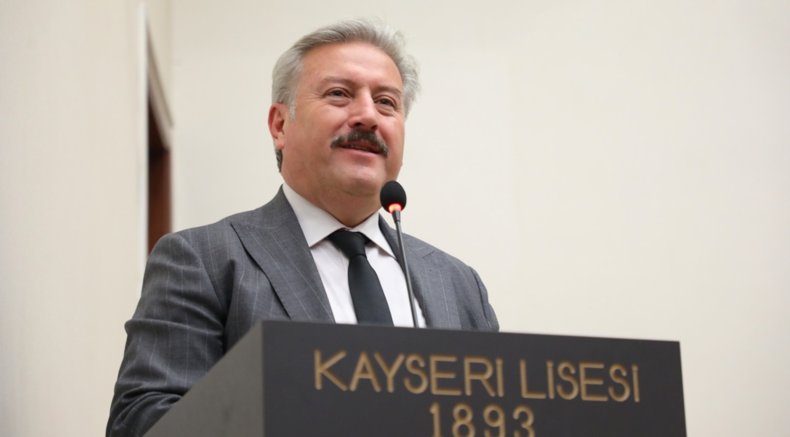 KARİYER GÜNLERİ, BAŞKAN PALANCIOĞLU İLE KAYSERİ LİSESİ ÖĞRENCİLERİNİ BİR ARAYA GETİRDİ