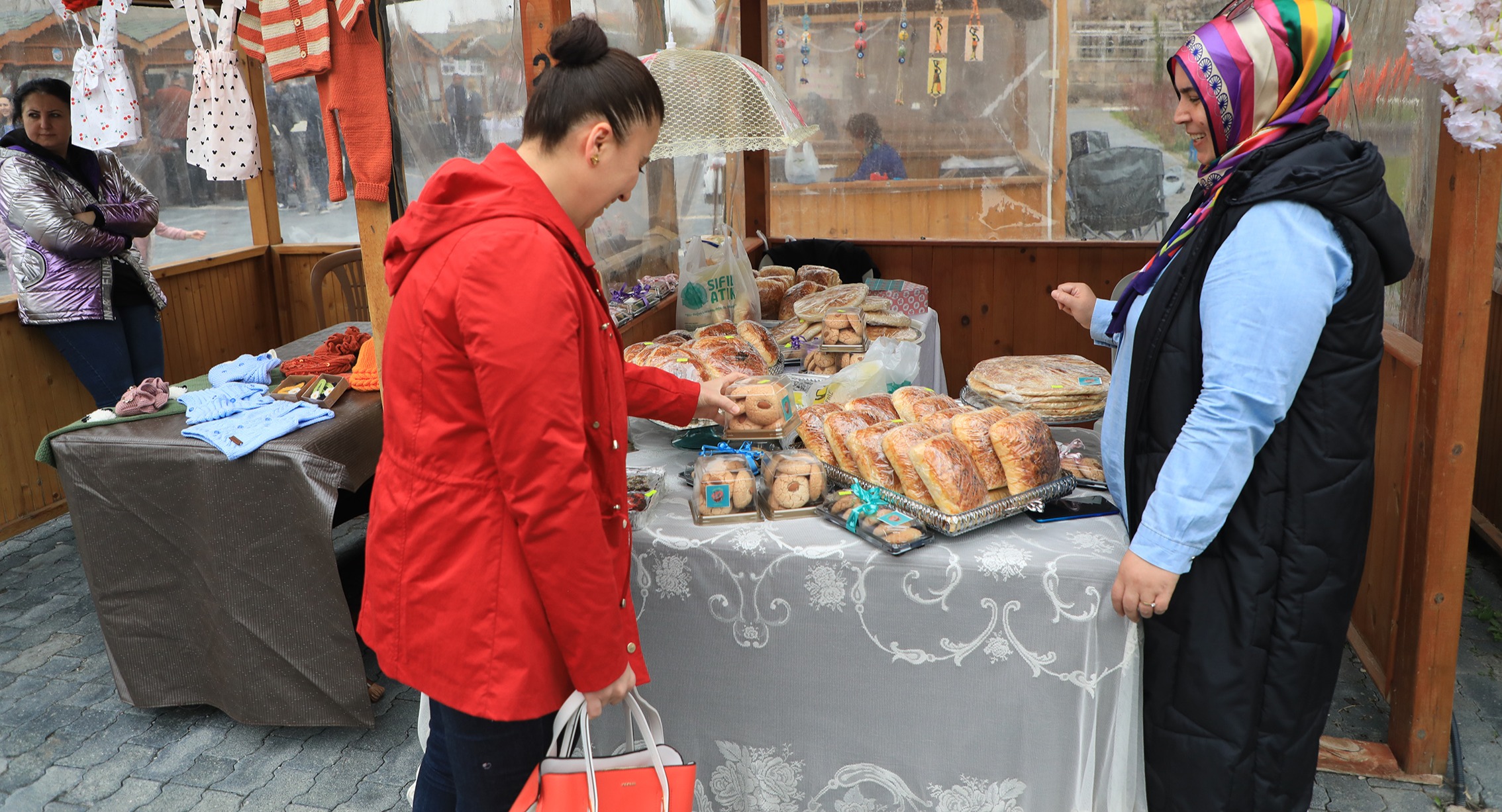 TALAS’TA BU PAZAR ‘MAHARETLİ ELLER’ GÜNÜ
