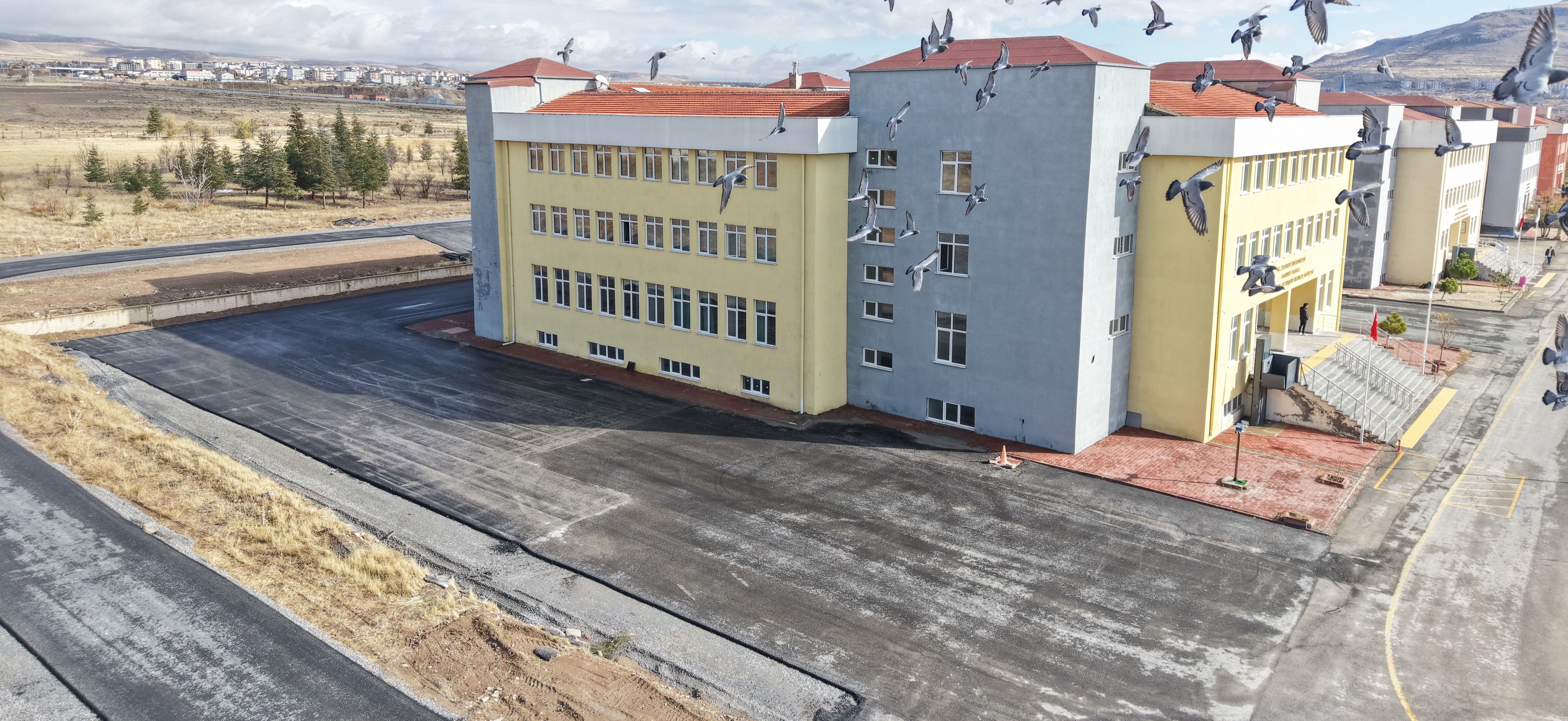 BAŞKAN BÜYÜKKILIÇ’TAN DEVELİ’DE EĞİTİME 3,5 MİLYON TL’LİK ÖNEMLİ YATIRIM