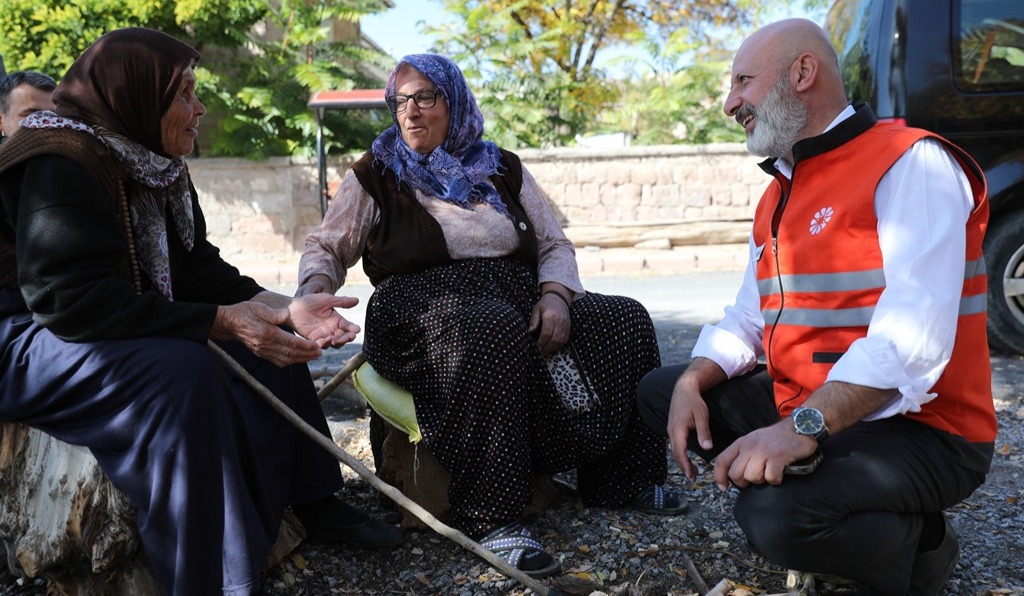 KOCASİNAN, KIRSAL MAHALLELERDE REKOR HİZMETE İMZA ATTI
