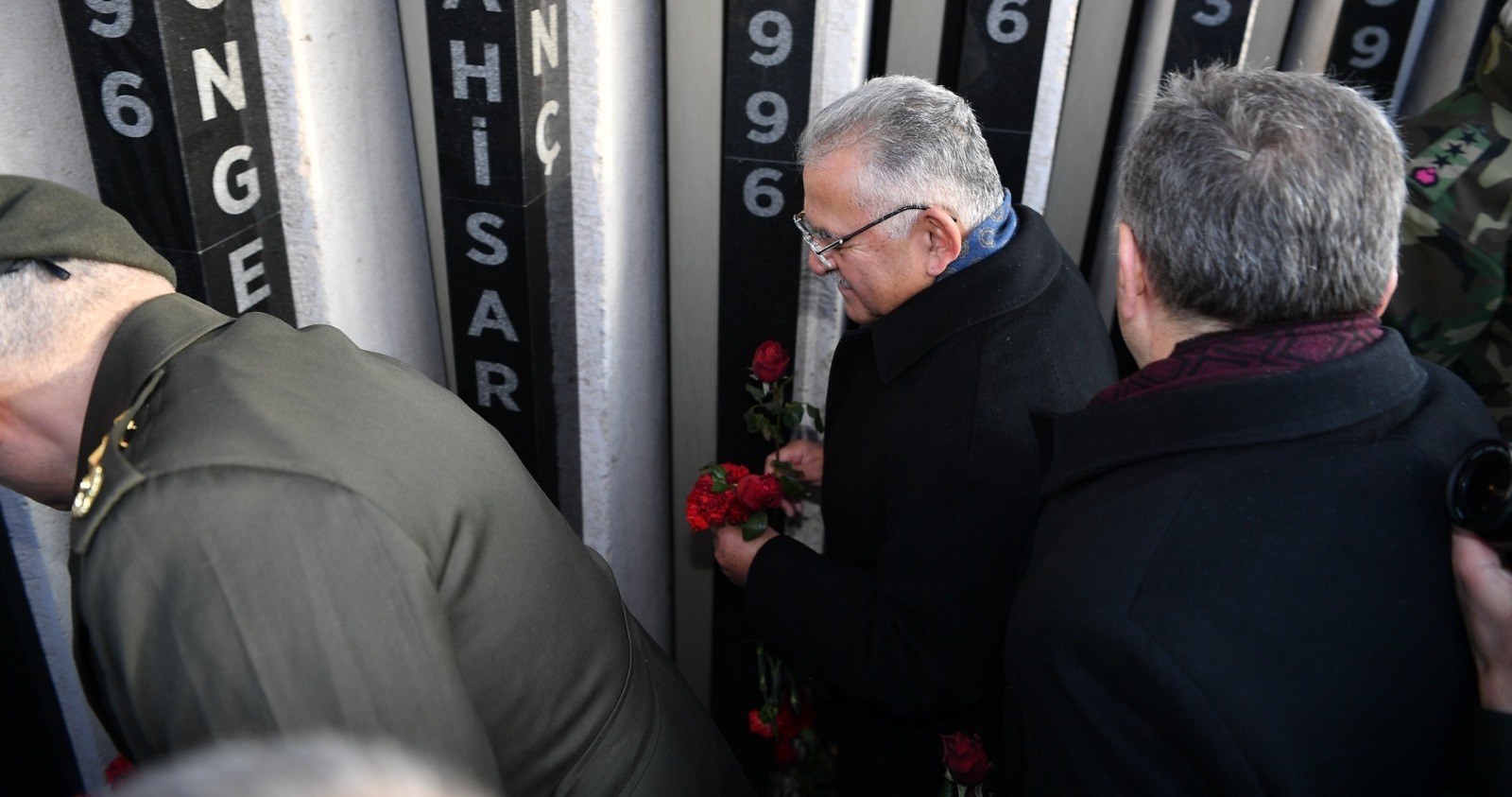 BAŞKAN BÜYÜKKILIÇ: “17 ARALIK, BU MİLLETİN HAFIZASINDAN SİLİNMEYECEK”