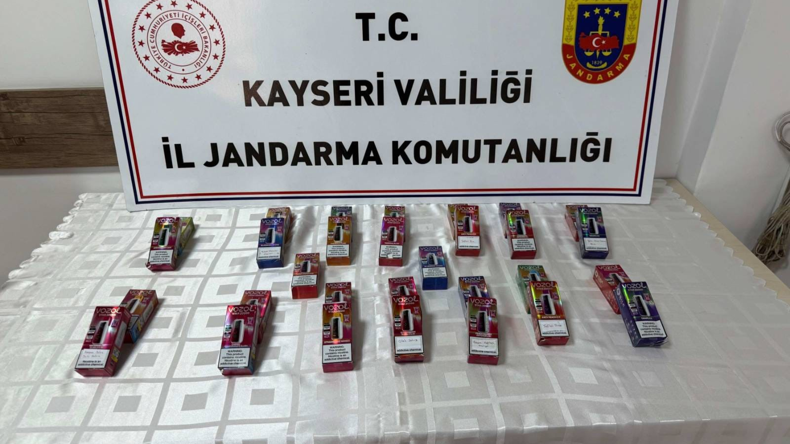 Kayseri’de Kaçakçılıkla Mücadele Operasyonu: Bandrolsüz Sigara ve Elektronik Sigara Ele Geçirildi