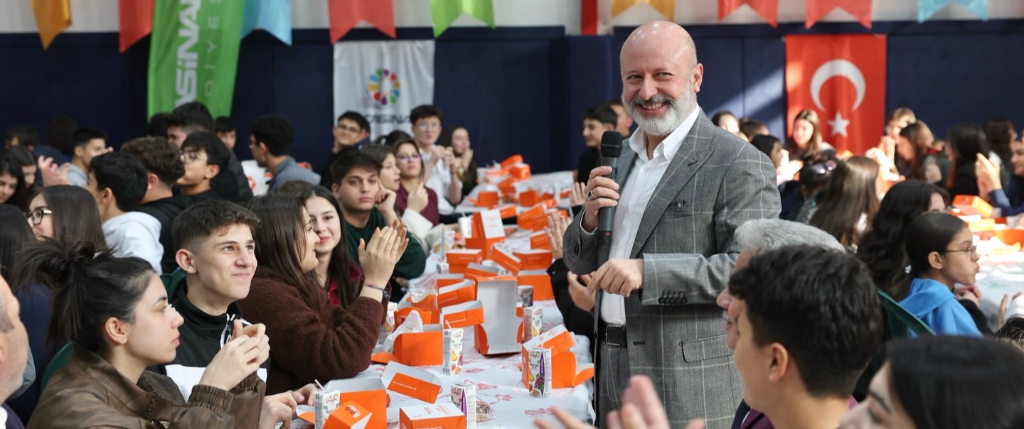 “GÜÇLÜ TÜRKİYE’NİN TEMELİ DONANIMLI GENÇLİKTİR”