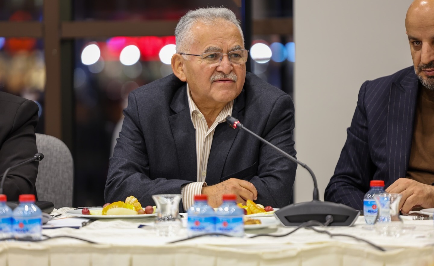 BAŞKAN BÜYÜKKILIÇ: “İLK GÜNKÜ AŞKLA ŞEHRİMİZE HİZMET EDİYORUZ”