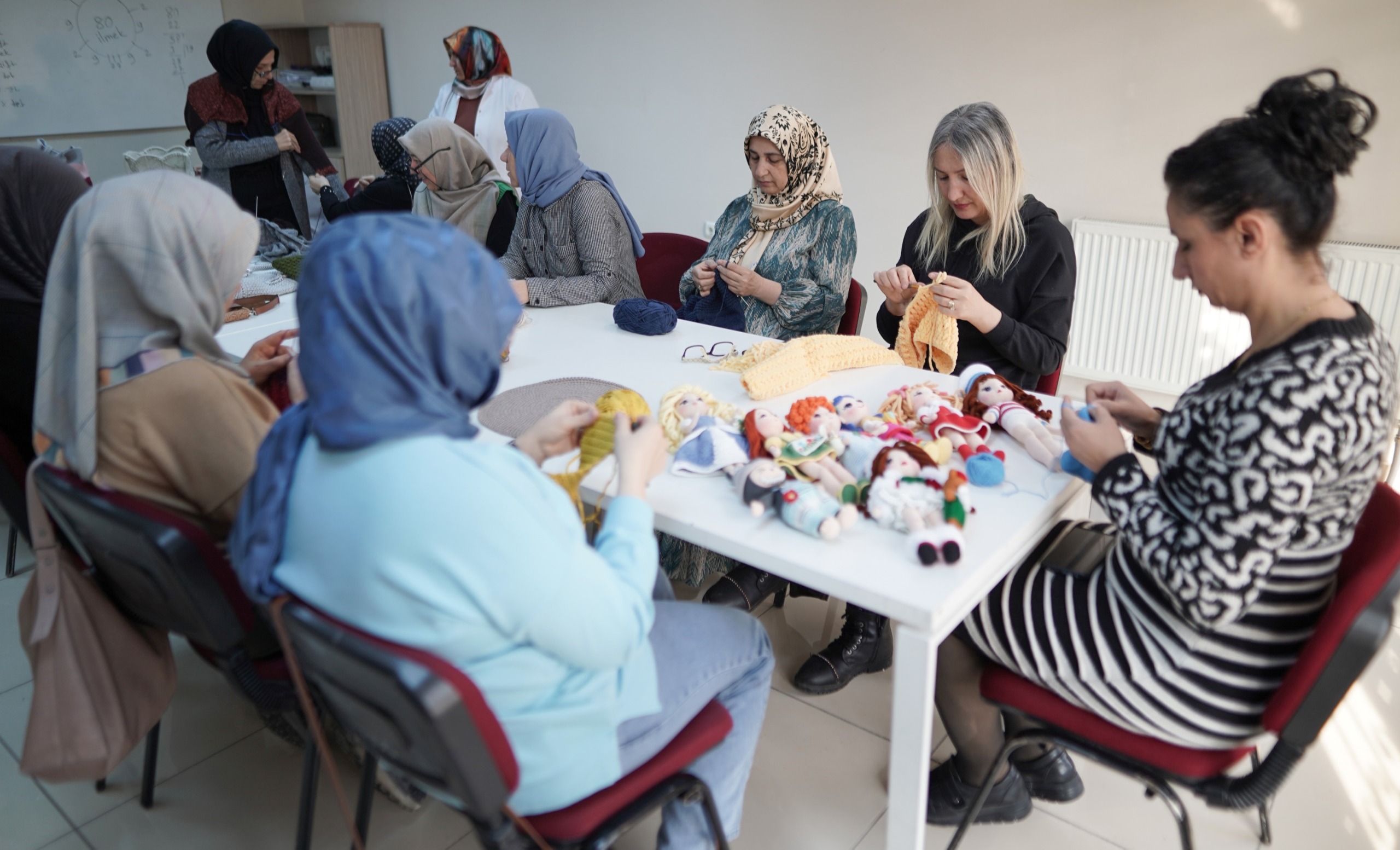 ATÖLYE MELİKGAZİ BİNLERCE KURSİYERE HİZMET VERİYOR