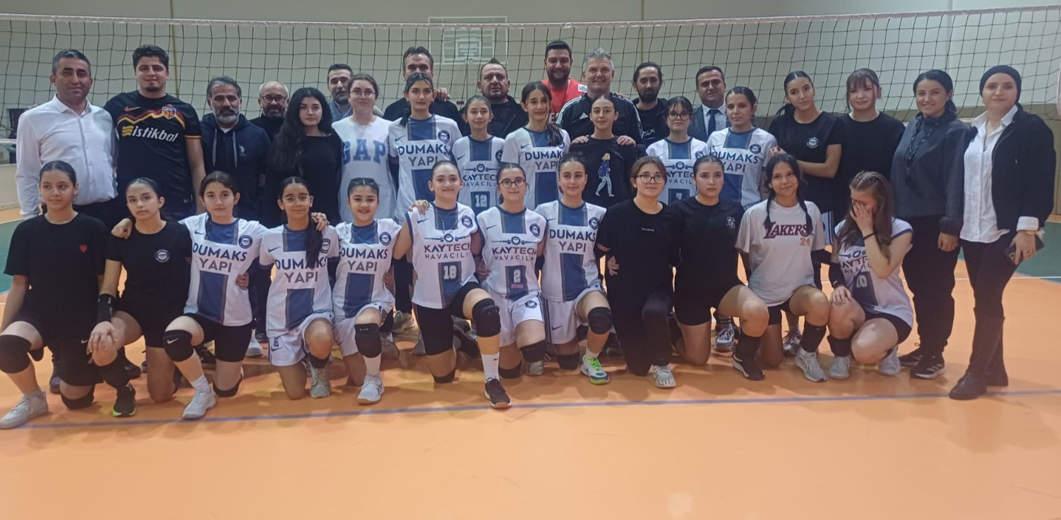 Gazeteciler ile ERVA Spor Okulları öğrencilerinden dostluk maçı