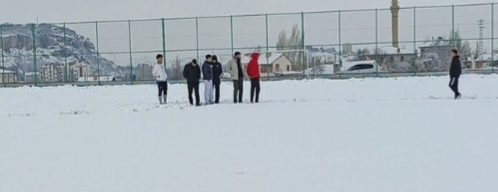 Kayseri’de amatör maçlara kar engeli
