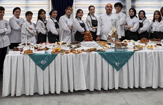 KAYÜ-Seyrani Kampüsü’nde aşçılık finali ‘Lezzet Durağı’na dönüştü