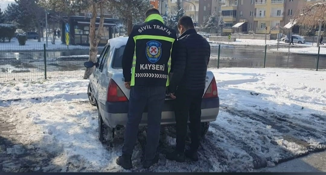 Drift ve tehlikeli araç kullanan 3 sürücüye 171 bin TL ceza