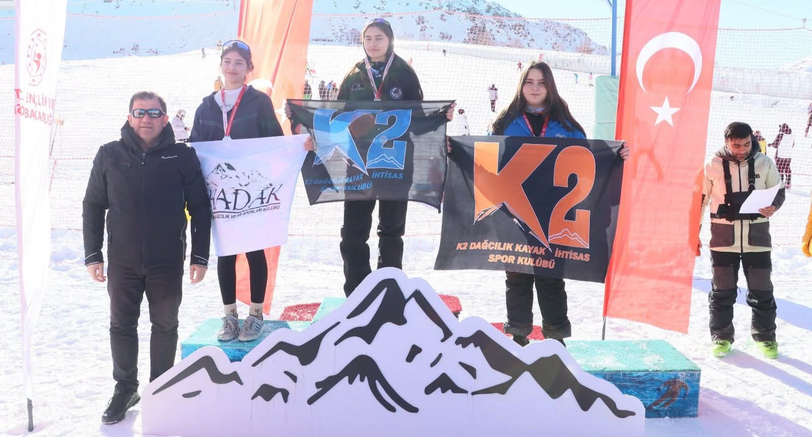 Snowboard İl Birinciliği müsabakaları tamamlandı