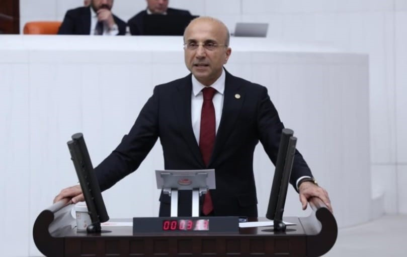 Geliri yüzde 18 artan bir memurun, kirası yüzde 35 artıyorsa burada denge bozukluğu vardır