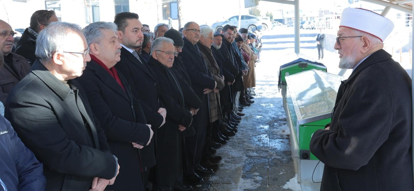 Hacılar Belediyesi eski Başkanı Doğan Ekici’nin vefat eden babası toprağa verildi