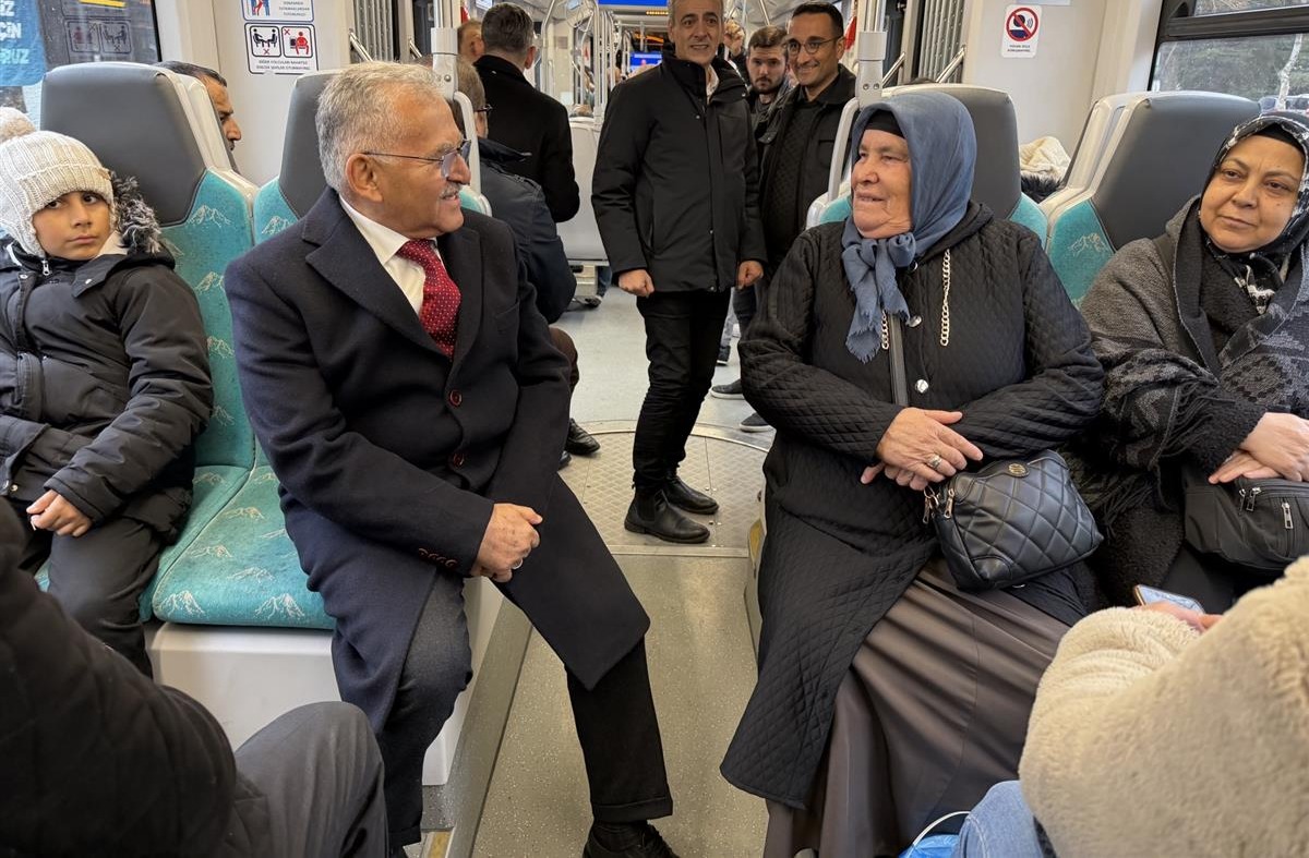 KAYSERİ ULAŞIM A.Ş. 2025’TE TRAMVAY VE OTOBÜSLERLE 139 MİLYONU AŞKIN YOLCUYA HİZMET VERDİ