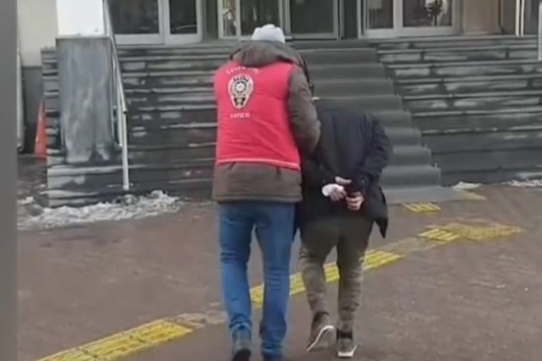 Kayseri’de aranan firari hükümlü 3 kişi yakalandı