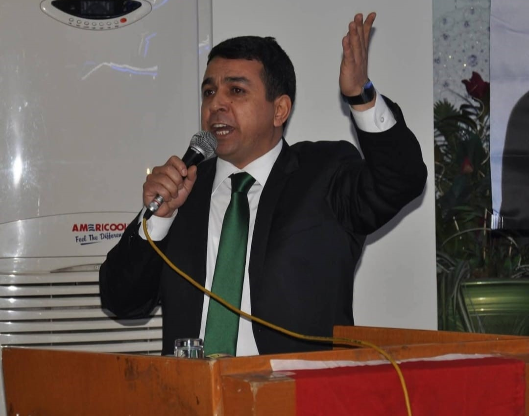 Minibüsçüler Esnaf Odası'nda Yavuz Ay güven tazeledi