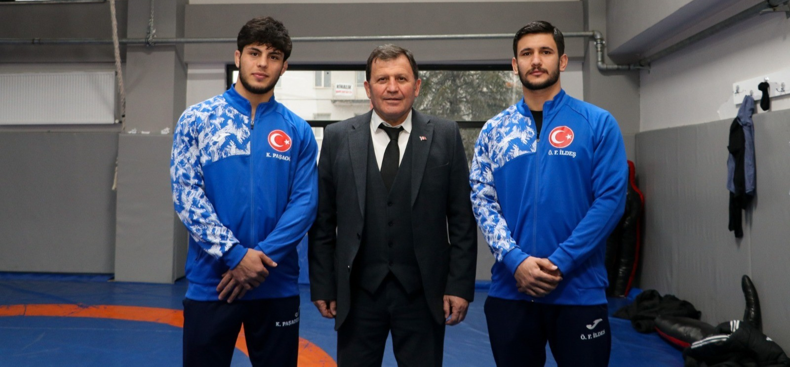 İl Müdürü Kabakcı, güreş sporcularıyla bir araya geldi