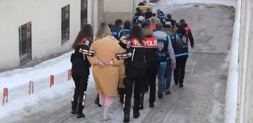 Kayseri’de fuhuş operasyonu: 8 gözaltı
