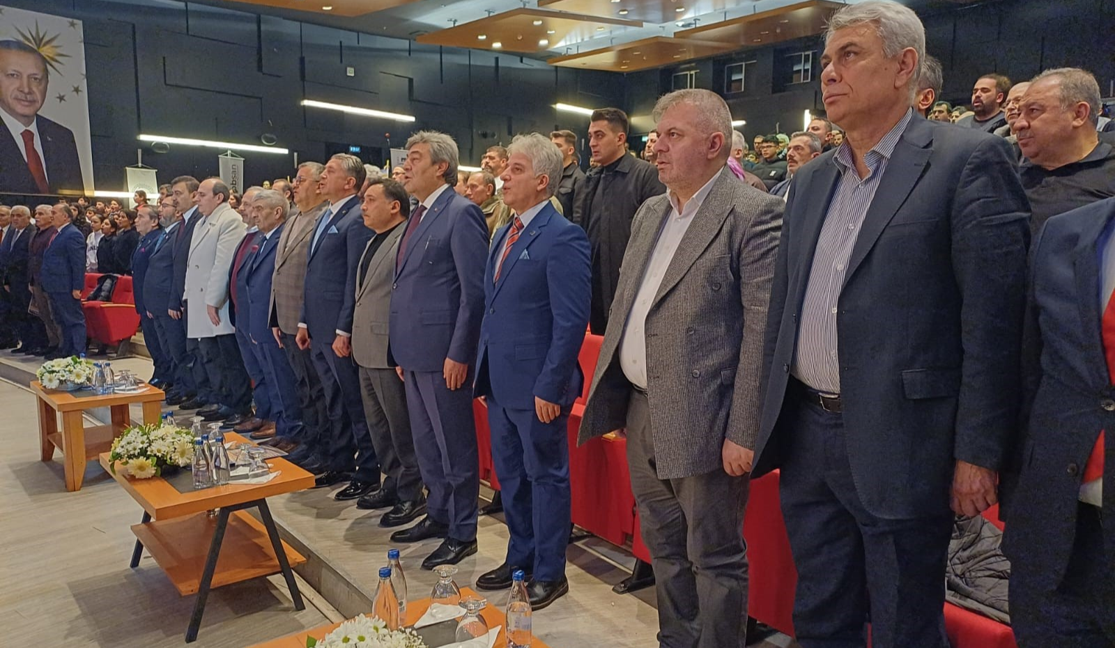 Mobilyacılar Odasında Başkan Sarıkaya güven tazeledi