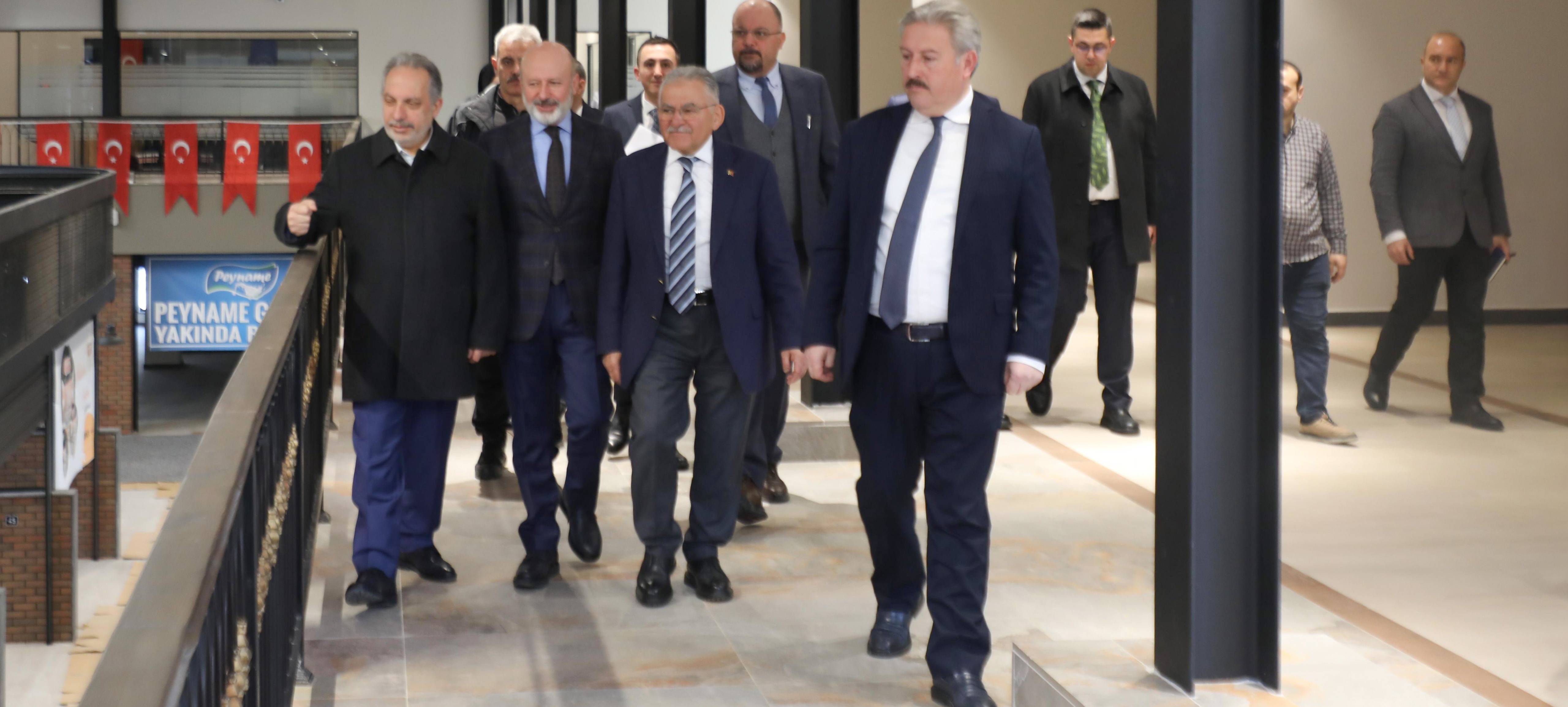 TÜRKİYE’DE ÖRNEĞİ OLMAYAN “ÇARŞI MELİKGAZİ”YE BAŞKANLARDAN ZİYARET