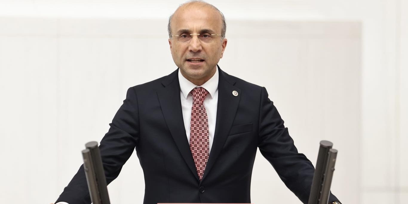 CHP’li Aşkın Genç: Türkiye’de neredeyse her 3 yurttaşa 1 icra dosyası düşüyor