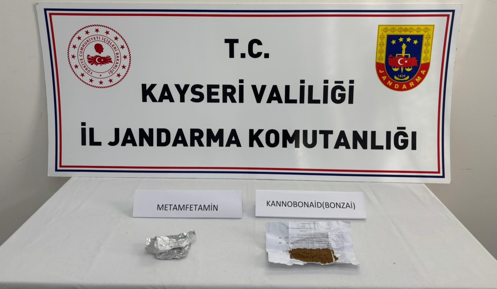 Kayseri'de uyuşturucu operasyonu: 2 gözaltı