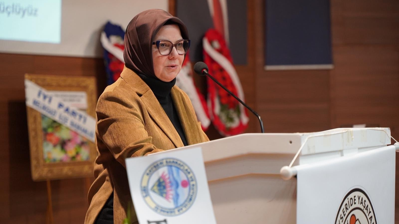 AK Parti’li Böhürler’den öğretmenevi açıklaması