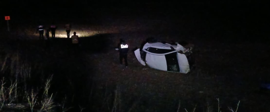 Otomobil şarampole yuvarlandı: 1 ölü, 4 yaralı