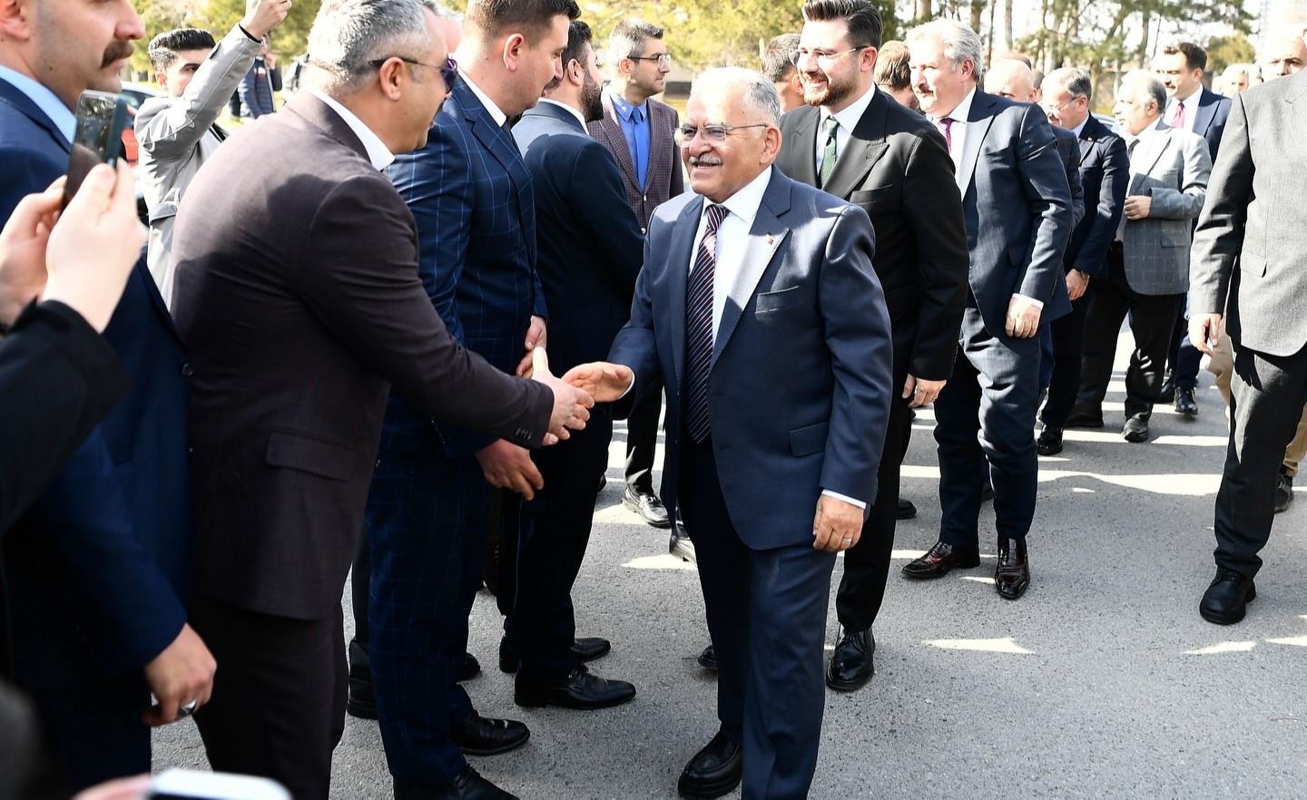 BAŞKAN BÜYÜKKILIÇ, TOPLU İŞ SÖZLEŞME TÖRENİ’NDE, PERSONELİN SEVİNCİNE ORTAK OLDU