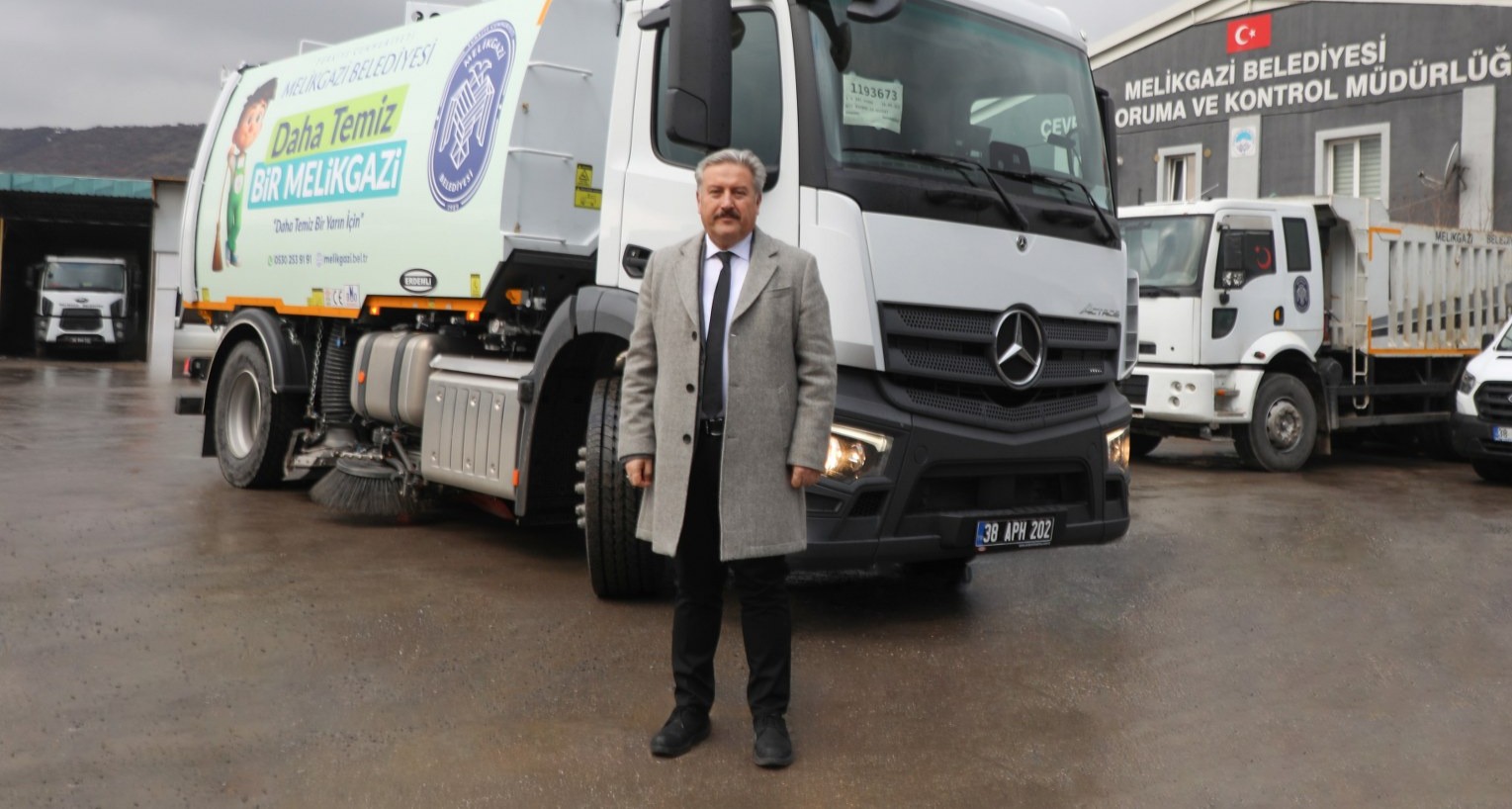 MELİKGAZİ’DE, ARAÇ FİLOSU DAHA DA GÜÇLENİYOR