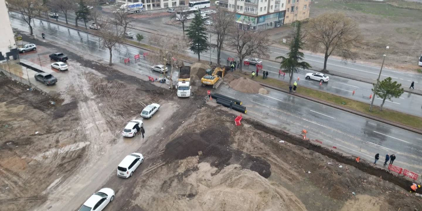 BÜYÜKŞEHİR’DEN KARTAL KAVŞAĞI’NA 22,6 MİLYON TL’LİK GÜÇLÜ ALTYAPI DESTEĞİ