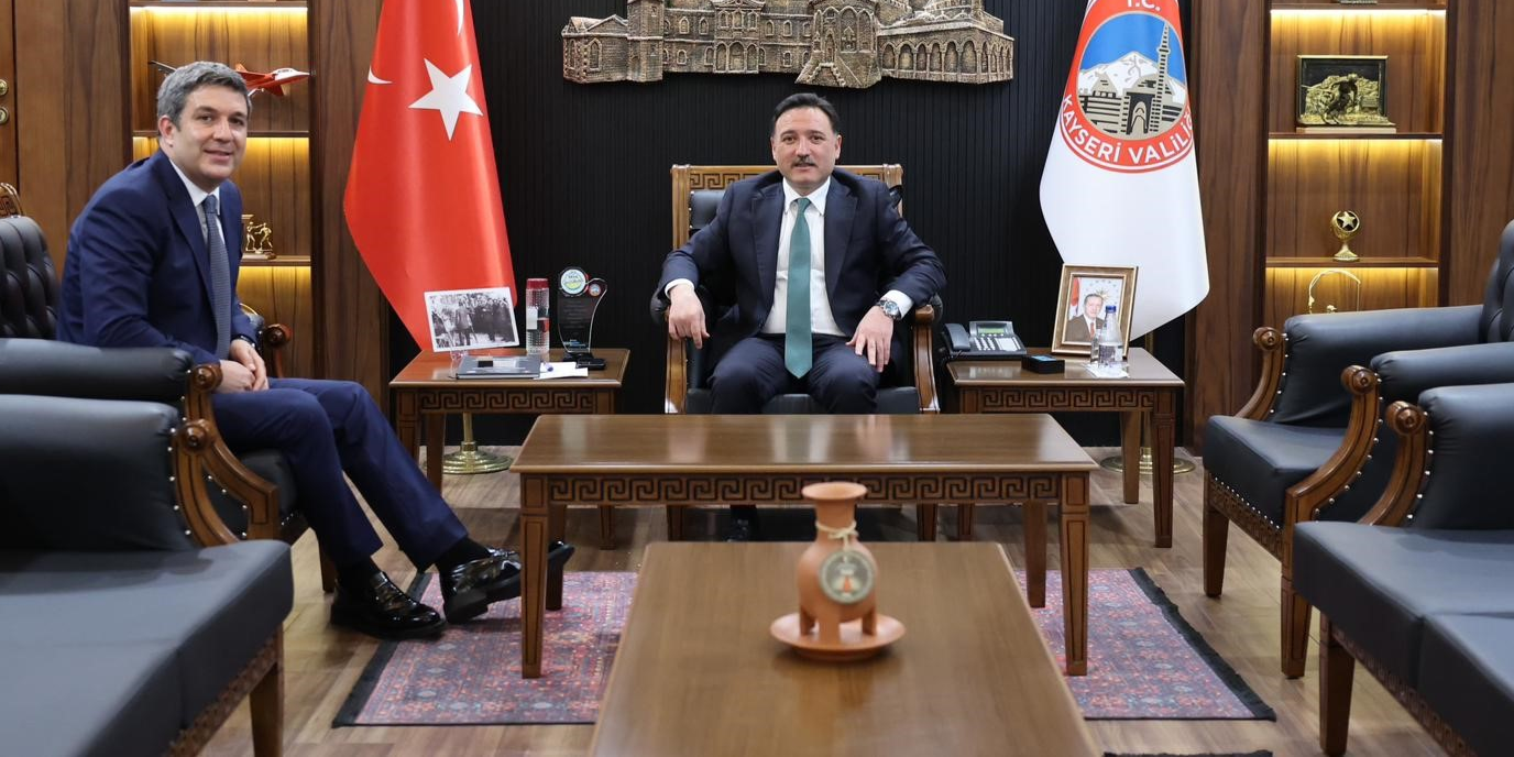 Kapadokya Alan Başkanı Aslanbay, Kayseri Valisi Çiçek’i ziyaret etti
