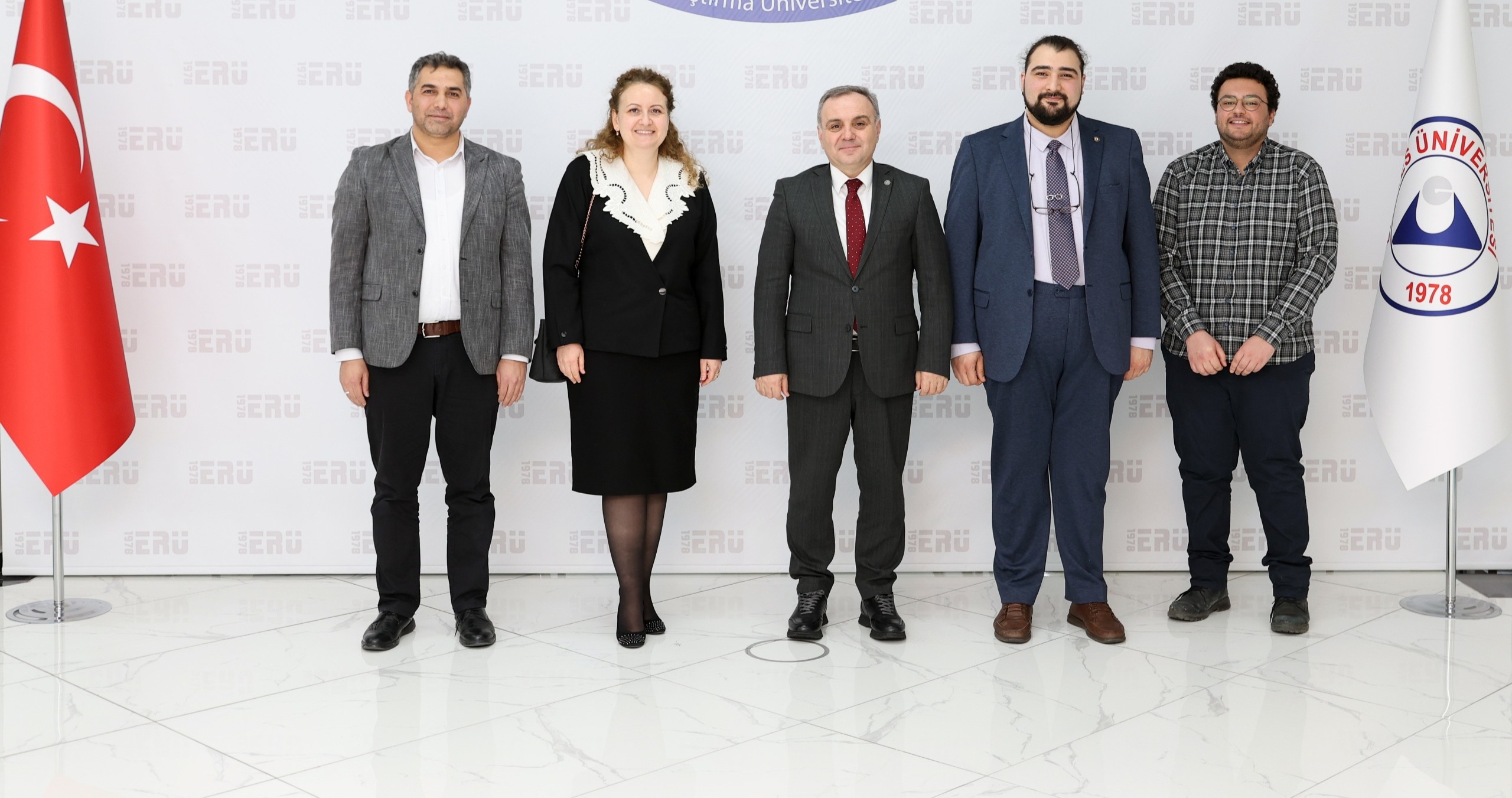 ERÜ’de “Uzay Radyasyonunda Hayatta Kalmak” Konulu Konferans Düzenlendi