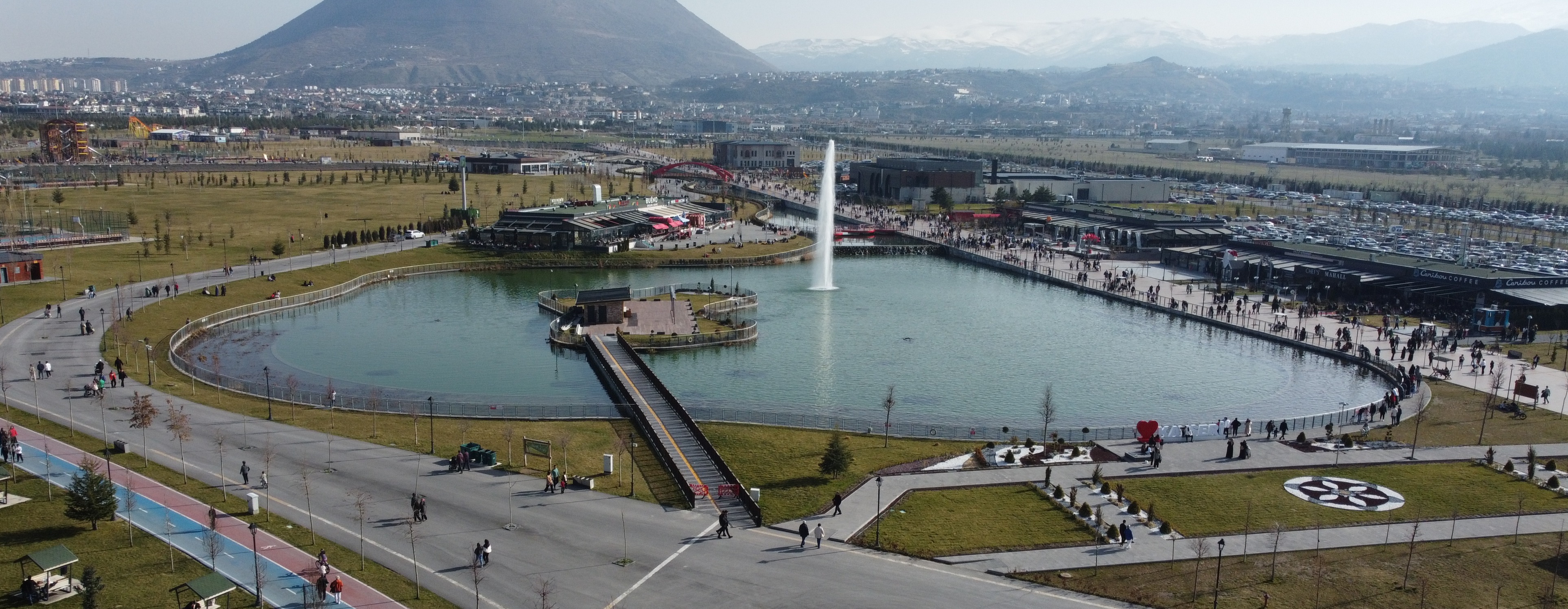 BÜYÜKŞEHİR’İN VİZYON PROJESİ MİLLET BAHÇESİ, KAYSERİLİLERİN BULUŞMA NOKTASI OLDU