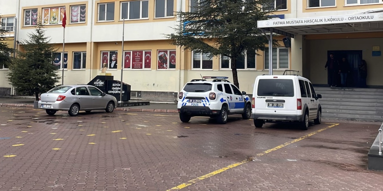 Kayseri’de 8’inci sınıf öğrencilerinin kavgasında 1 yaralı