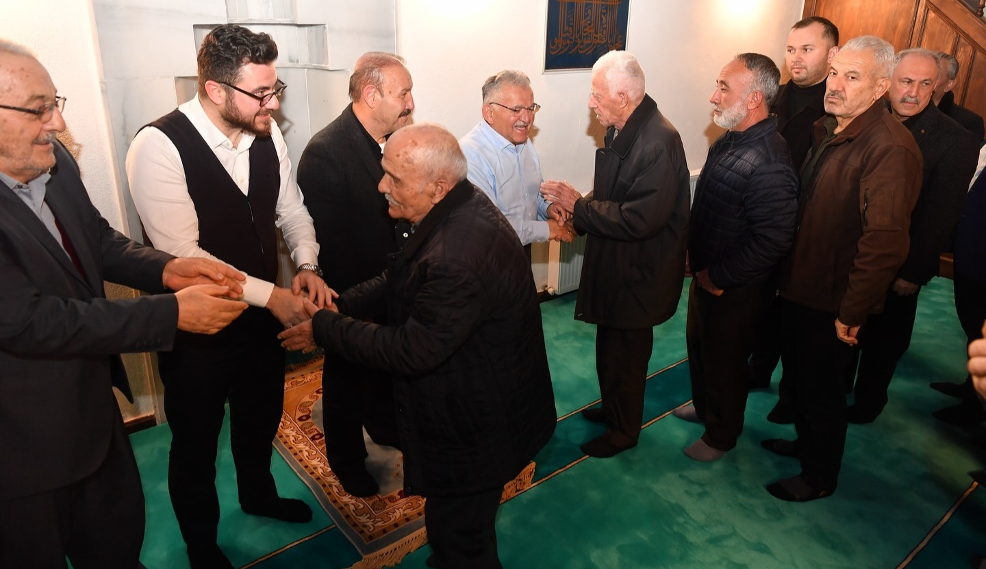 TASMAKIRAN CAMİİ, İLK TERAVİHTE YENİDEN İBADETE AÇILDI